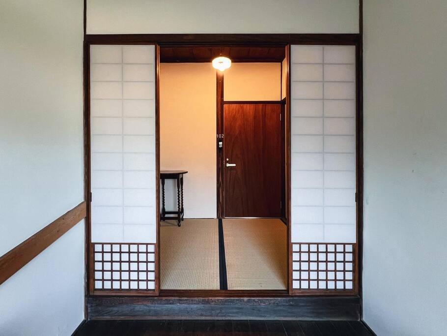 Appartamento ひねもす101:宇野駅から車で5分 直島へ 最大8名様 古民家 Tamana Esterno foto