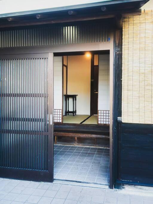 Appartamento ひねもす101:宇野駅から車で5分 直島へ 最大8名様 古民家 Tamana Esterno foto
