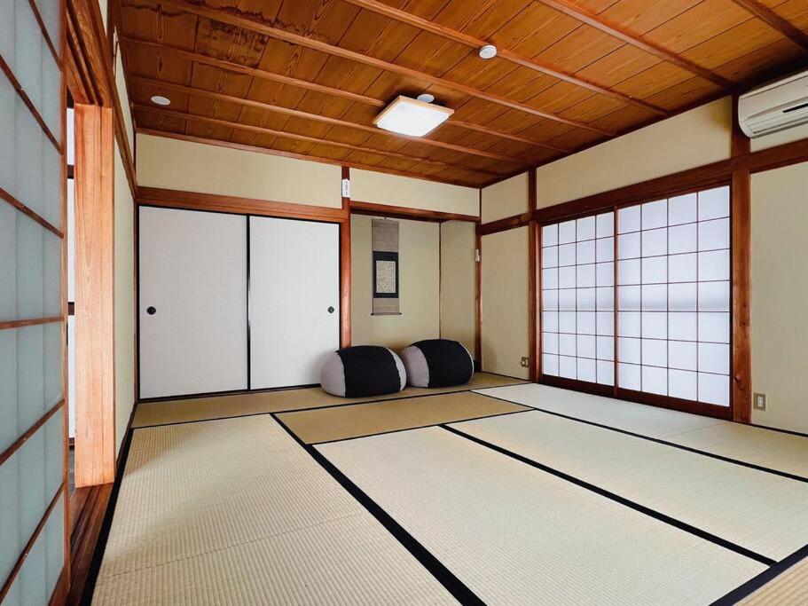 Appartamento ひねもす101:宇野駅から車で5分 直島へ 最大8名様 古民家 Tamana Esterno foto