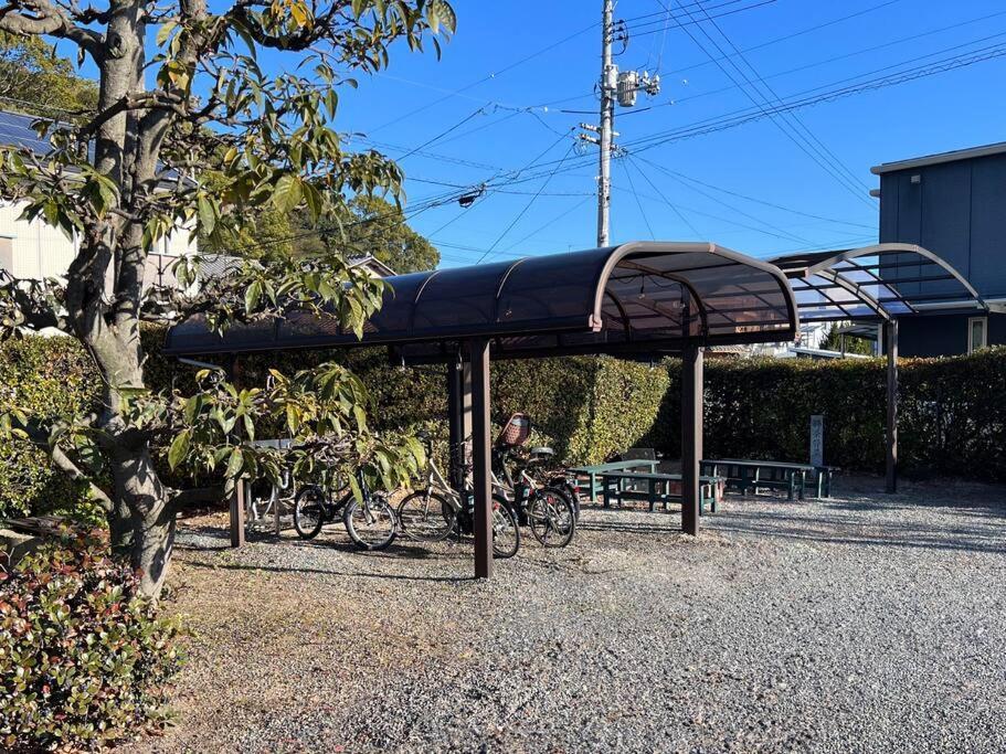 Appartamento ひねもす101:宇野駅から車で5分 直島へ 最大8名様 古民家 Tamana Esterno foto